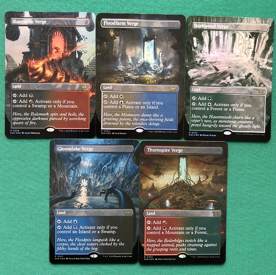 Clockwise Verge Land DSK Alternate Art (5 Carte Totali) Duskmourn- House of Horror